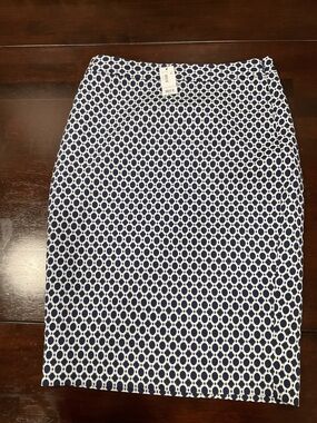 NWT THE LIMITED NAVY BLUE AND WHITE PENCIL SKIRT